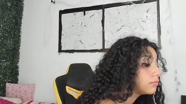 Snapshot of emily_stars1 chatting on 01/17/26, 10:41 emily stars1 online show from 01/17/26, 10:41