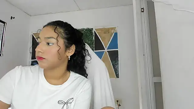 Snapshot of emily_stars1 chatting on 02/23/26, 06:52 emily stars1 online show from 02/23/26, 06:52