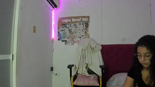 emily stars1 online show from 04/02/26, 05:36