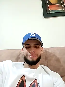 Maxcole 07 online show from 10/25/25, 07:58