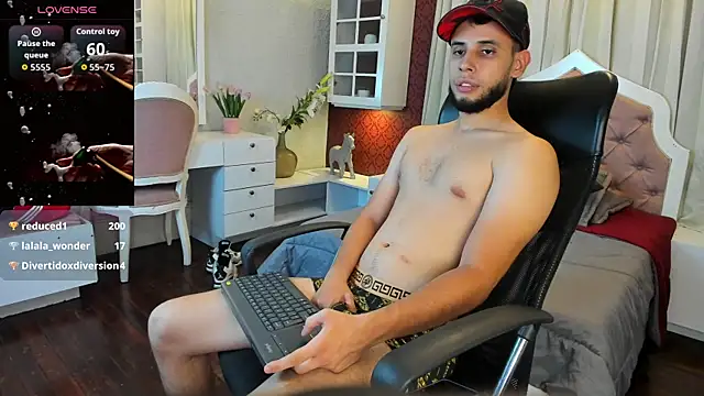 Maxcole 07 online show from 12/13/25, 08:04