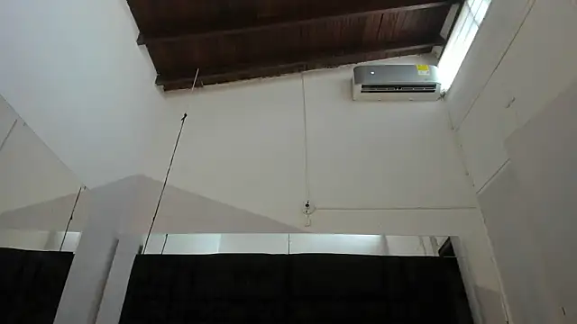 EmmadaSilva online show from 03/28/26, 04:41