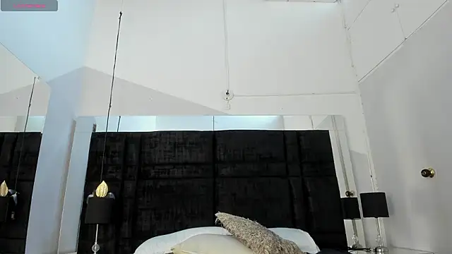 EmmadaSilva online show from 02/20/26, 07:05