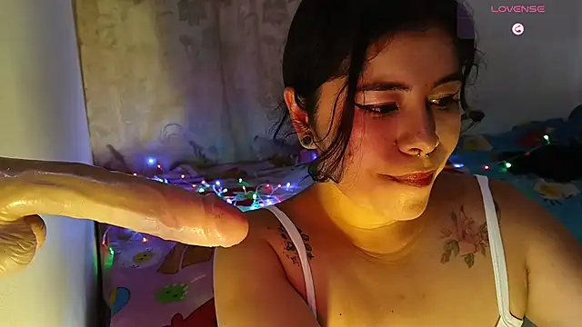 Magic Alicee  online show from 11/09/25, 03:32