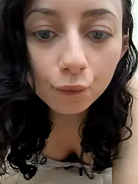 Meiii27 online show from 10/30/25, 07:33