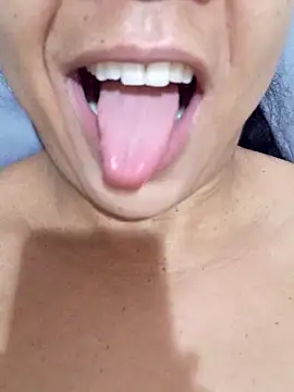 Snapshot of Bruninhadeusa chatting on 02/10/26, 12:53 Bruninhadeusa online show from 02/10/26, 12:53