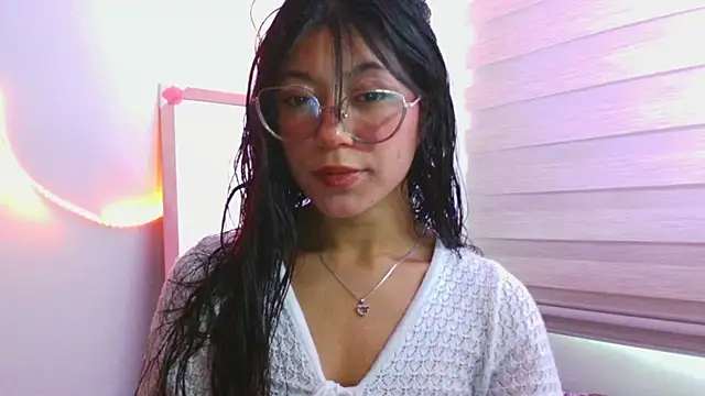 LissyM online show from 04/21/26, 08:48