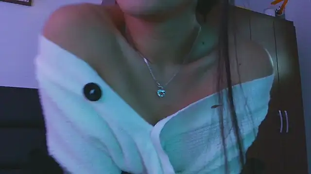 LissyM online show from 11/28/25, 09:37