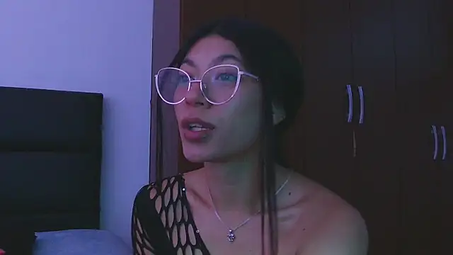 LissyM online show from 12/03/25, 02:16