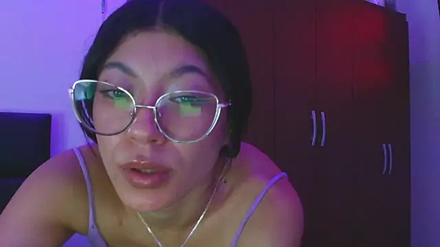 LissyM online show from 12/13/25, 08:04