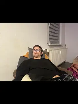 StephPra94 online show from 04/30/26, 10:58