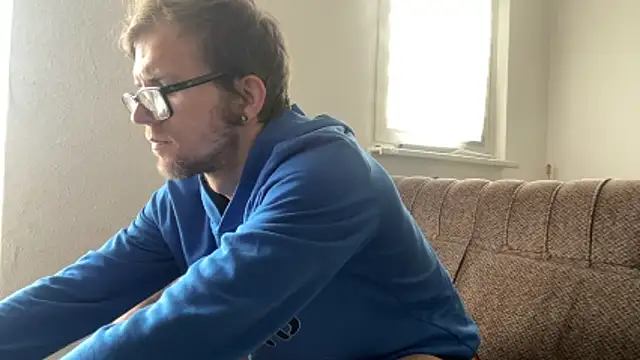 StephPra94 online show from 05/11/26, 02:45