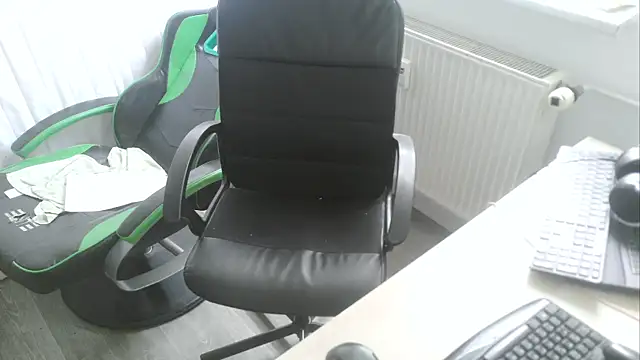 StephPra94 online show from 05/20/26, 11:29