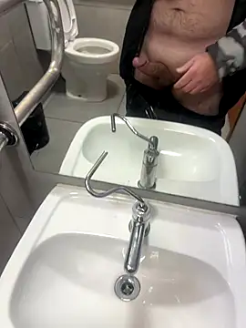 Cannavaro5 online show from 10/22/25, 03:33