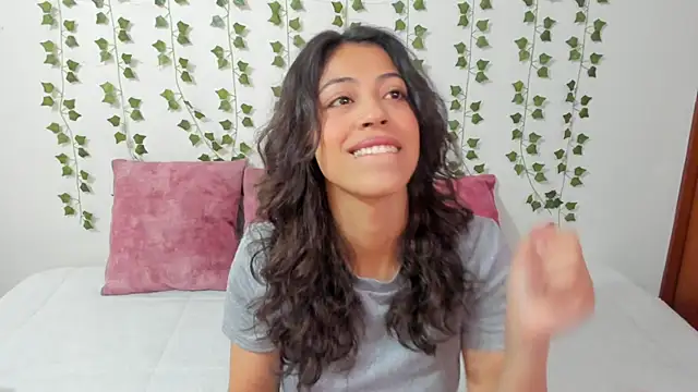 emily jonessxx online show from 02/11/26, 04:51