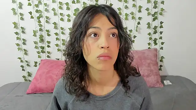 emily jonessxx online show from 01/17/26, 03:15