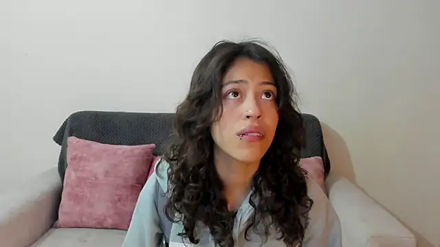 emily jonessxx online show from 12/14/25, 04:56