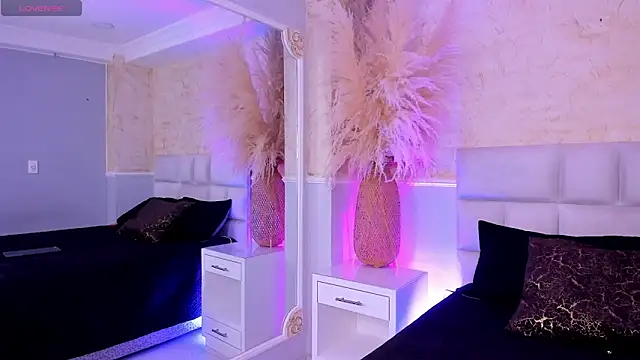 AlmaLopez  online show from 12/16/25, 08:57