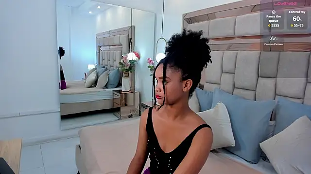 karolebonyy online show from 11/02/25, 01:49