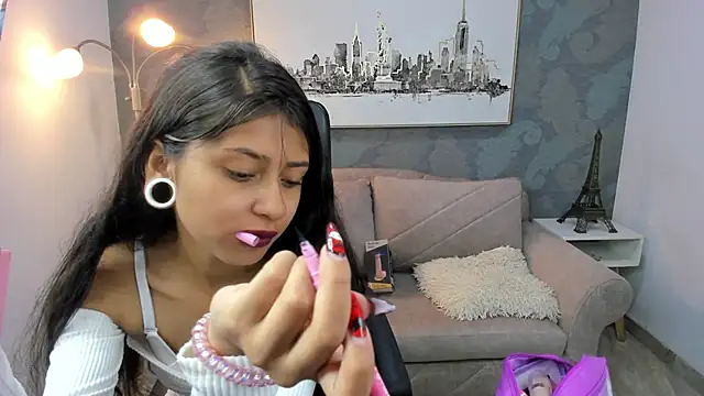 Snapshot of Noa_clk chatting on 04/14/26, 04:39 Noa clk online show from 04/14/26, 04:39