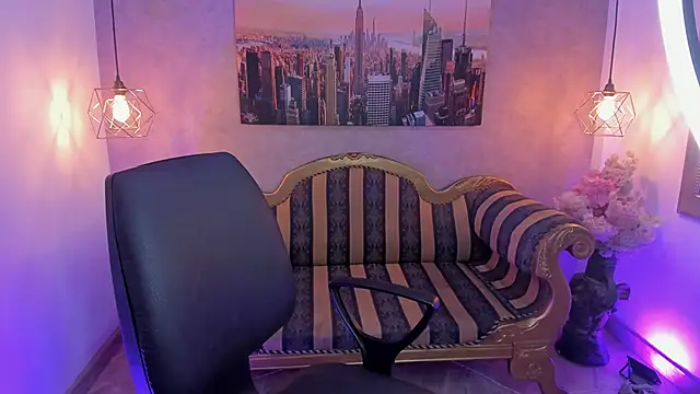 Snapshot of Noa_clk chatting on 10/24/25, 04:00 Noa clk online show from 10/24/25, 04:00