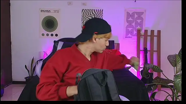 Snapshot of Habel__moretti chatting on 02/14/26, 06:30 Habel moretti online show from 02/14/26, 06:30