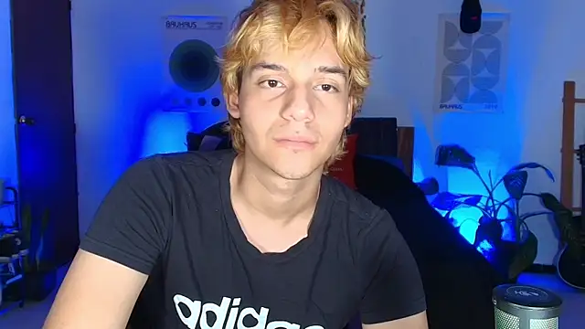 Snapshot of Habel__moretti chatting on 02/27/26, 07:57 Habel moretti online show from 02/27/26, 07:57