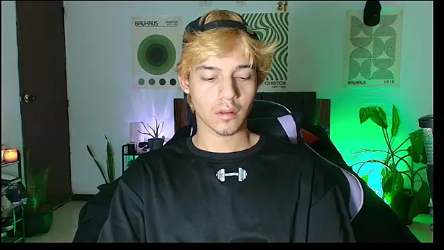 Snapshot of Habel__moretti chatting on 02/21/26, 07:27 Habel moretti online show from 02/21/26, 07:27