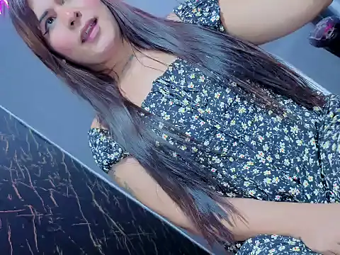 Snapshot of yumii_sweet chatting on 11/20/25, 08:53 yumii sweet online show from 11/20/25, 08:53