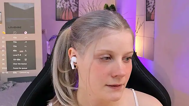 ShineJoan online show from 11/21/25, 09:47