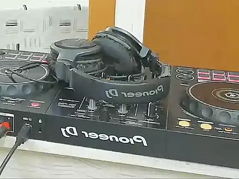 jupiter 333 online show from 11/18/25, 05:49