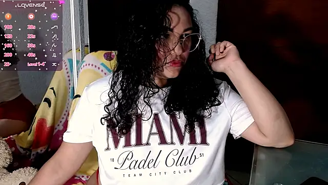 mira cherry02 online show from 11/11/25, 01:33