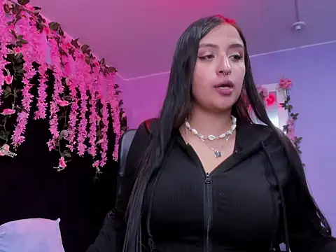 Gabyy Cooper  online show from 04/13/26, 02:15