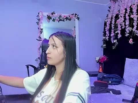 Gabyy Cooper  online show from 12/03/25, 12:23