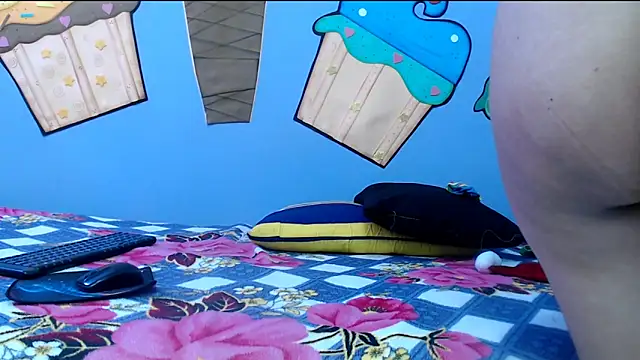 katty18love18 online show from 12/02/25, 01:50