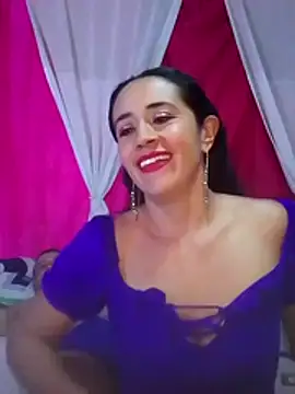 Snapshot of FreyayEros chatting on 10/23/25, 01:21 FreyayEros online show from 10/23/25, 01:21