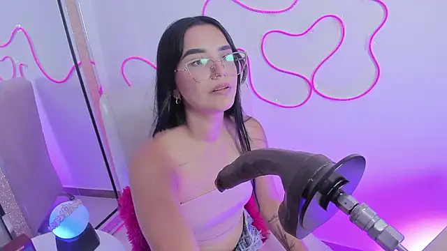 laana foxx online show from 02/23/26, 01:51