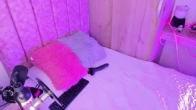 Snapshot of laana_foxx chatting on 07/10/26, 11:16 laana foxx online show from 07/10/26, 11:16