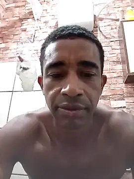 juniordotado87 online show from 12/17/25, 09:31