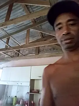 juniordotado87 online show from 12/04/25, 09:25