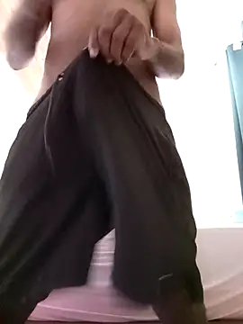 juniordotado87 online show from 10/23/25, 01:43