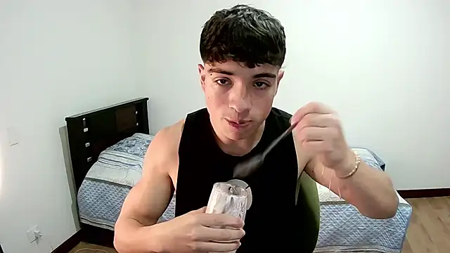 JUSTIN JHONS online show from 11/06/25, 02:37