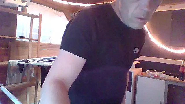 tommy3300 online show from 05/24/26, 03:39