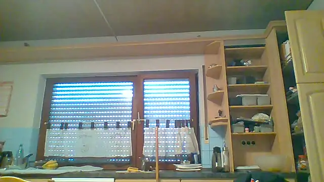 tommy3300 online show from 10/31/25, 07:05