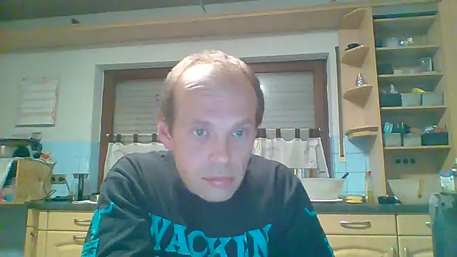 tommy3300 online show from 12/22/25, 06:13