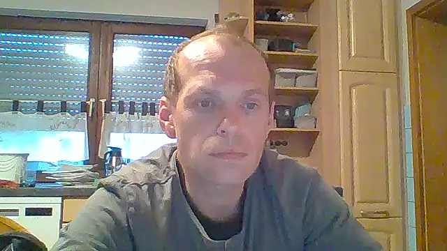 tommy3300 online show from 11/04/25, 06:50