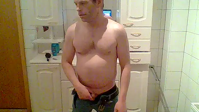 tommy3300 online show from 12/05/25, 04:55