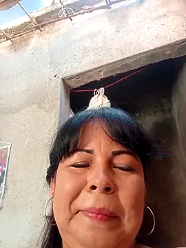 mother2-divorced online show from 11/17/25, 01:48