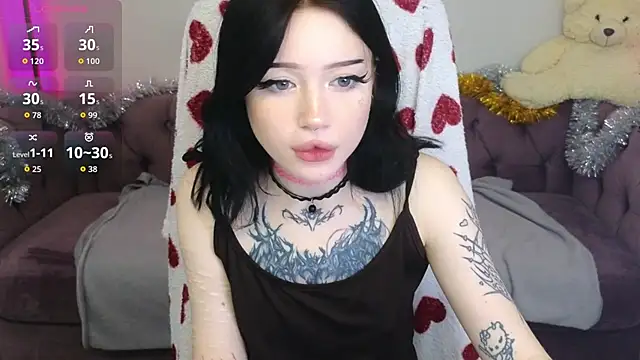 Emma Kirks online show from 12/23/25, 10:36