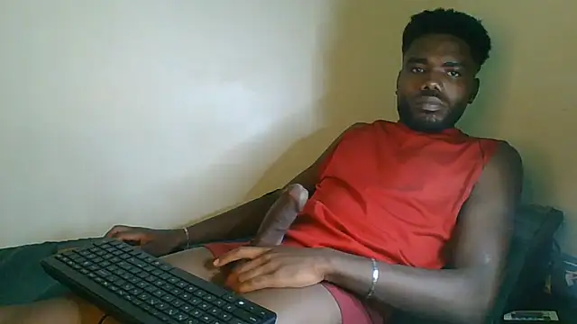 Snapshot of Suamyst_25 chatting on 06/18/26, 05:06 Suamyst 25 online show from 06/18/26, 05:06